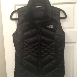 The North Face goose down 660 puffer zip up vest